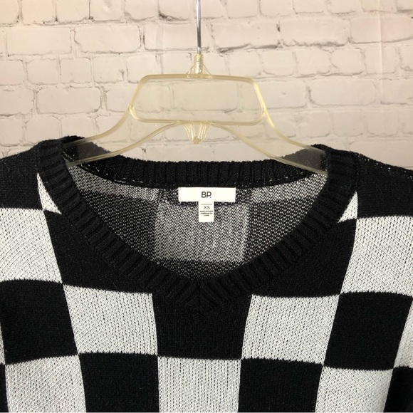 SWEATER - Women's BP. Black And White Checkerboard Cropped Sweater. Size XS - Picture 9 of 13